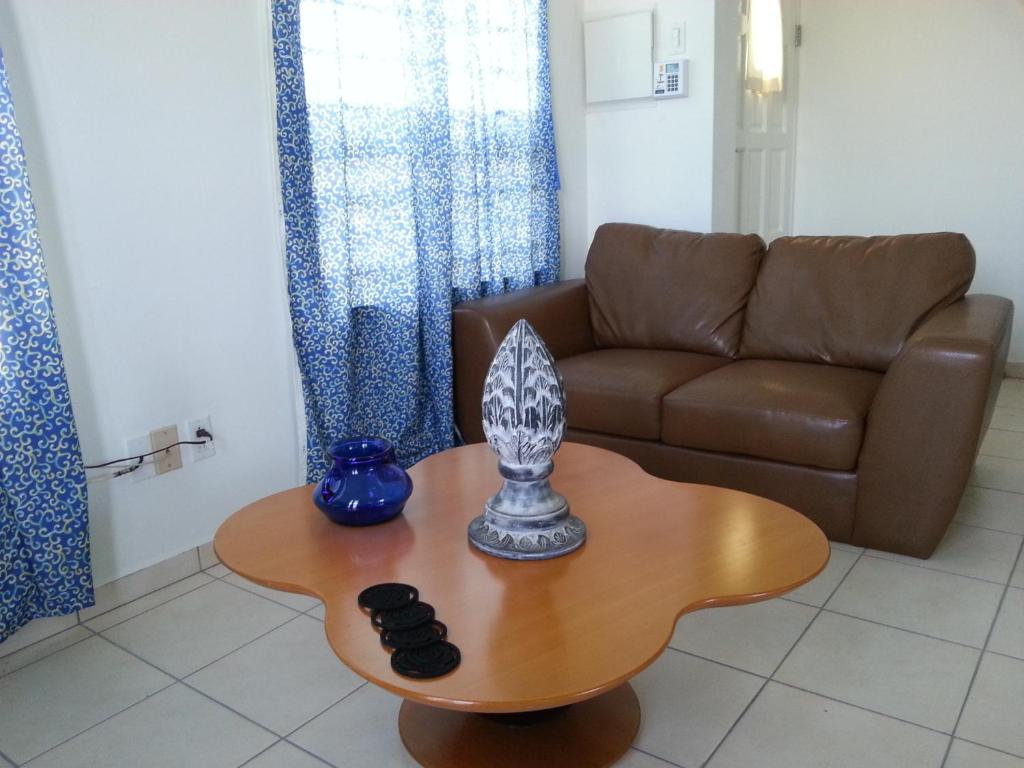 Orange Rembrandt Studio Apartments Виллемстад Номер фото